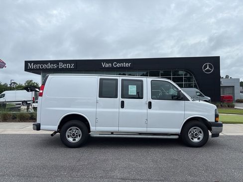 Used 2023 GMC Savana 2500 Work Van w/ Driver Convenience Package image 3