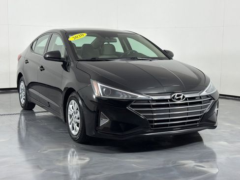 Used 2020 Hyundai Elantra SE w/ Cargo Package (C1) FWD image 3