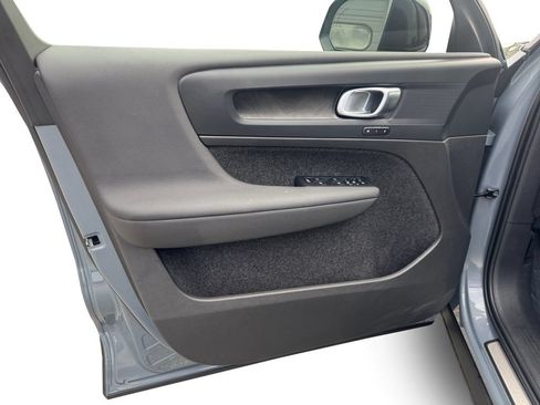 Certified 2023 Volvo XC40 Recharge Plus w/ Protection Package Premier AWD/4WD image 10