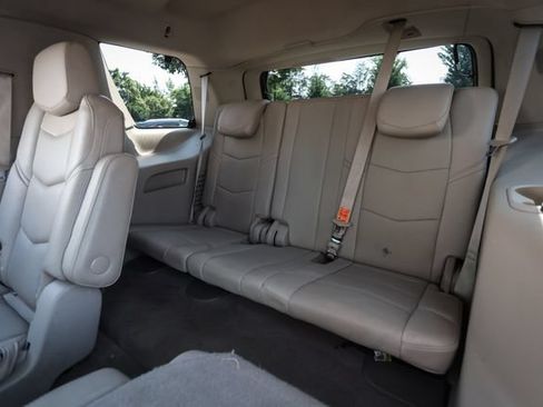 Used 2017 Cadillac Escalade Luxury AWD/4WD image 71