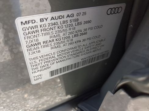 New 2025 Audi Q3 2.0T Premium image 33