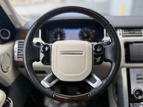 Used 2019 Land Rover Range Rover Supercharged AWD/4WD image 30
