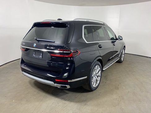 Used 2023 BMW X7 xDrive40i w/ Premium Package image 5