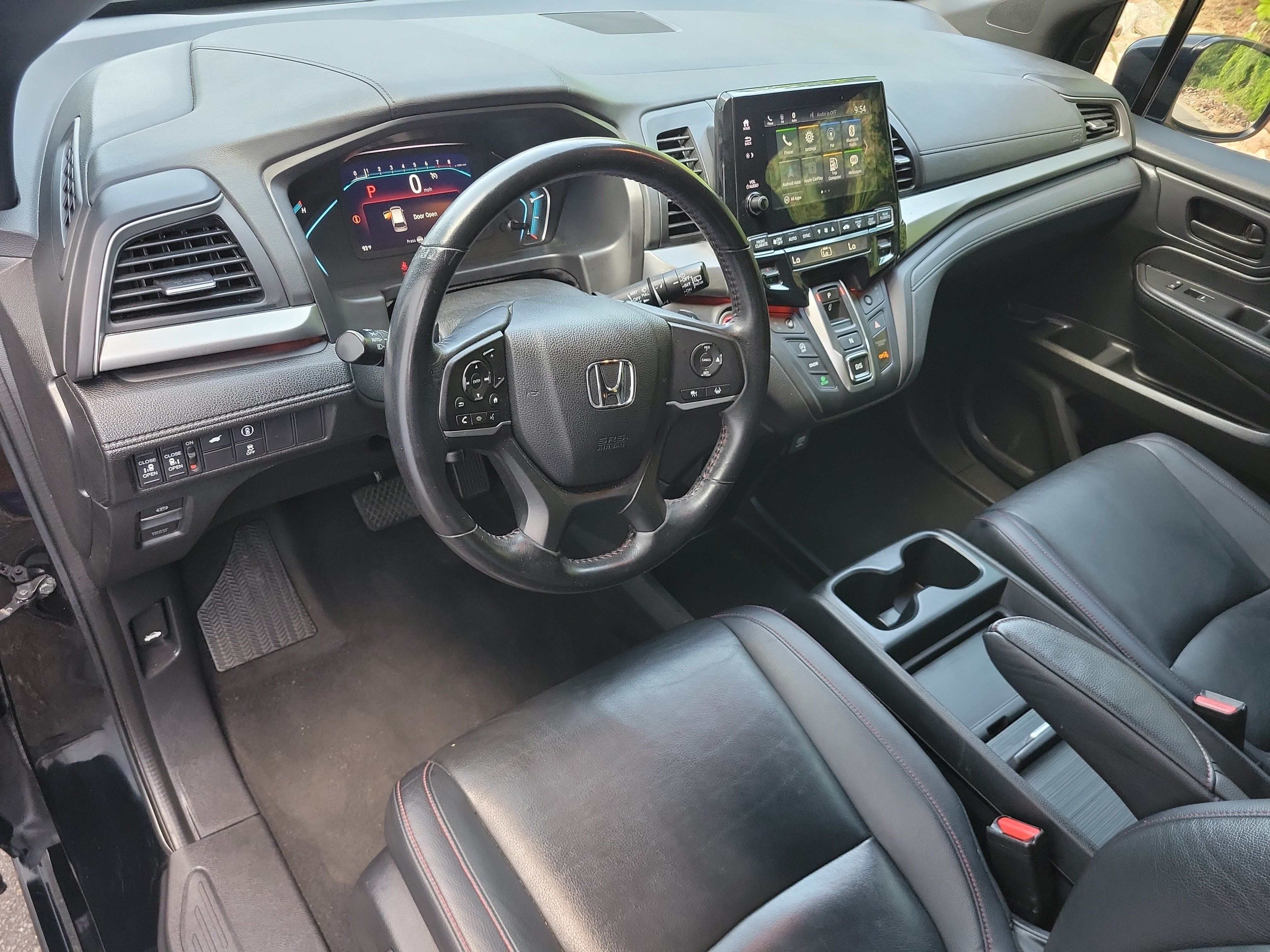 Used 2023 Honda Odyssey Sport image 8
