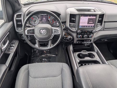 Used 2022 RAM 1500 Big Horn AWD/4WD image 17