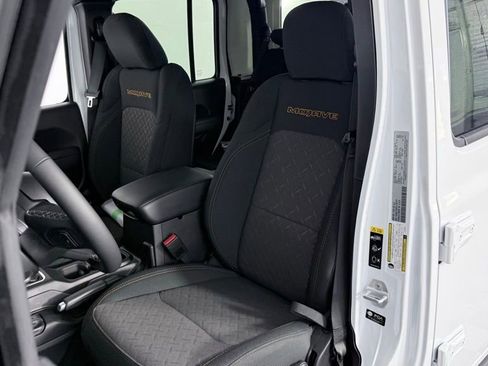 New 2026 Jeep Gladiator Mojave image 10