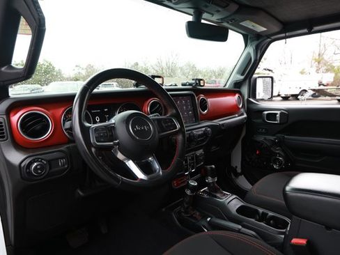 Used 2023 Jeep Gladiator Rubicon w/ Cold Weather Group image 24