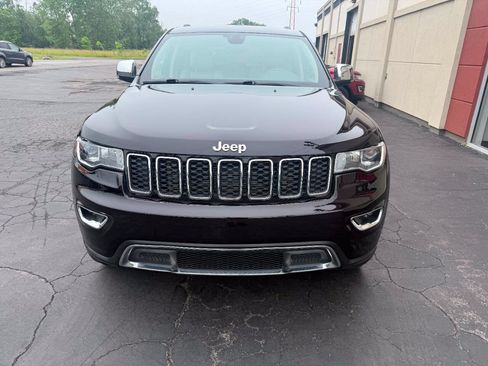 Used 2018 Jeep Grand Cherokee Limited AWD/4WD image 2