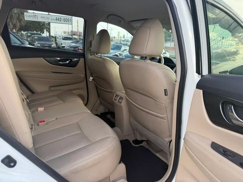 Used 2015 Nissan Rogue SL FWD image 12