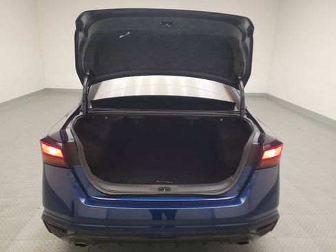 Used 2023 Nissan Altima 2.5 SR FWD image 29