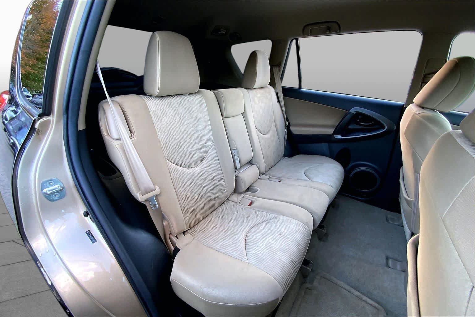 Used 2012 Toyota RAV4 4WD w/ Value Pkg image 19