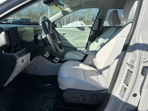 Used 2025 Hyundai Kona SEL AWD/4WD image 23