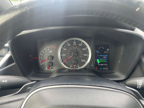 Used 2021 Toyota Corolla SE image 38