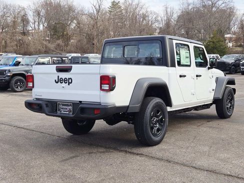 New 2026 Jeep Gladiator Sport image 3