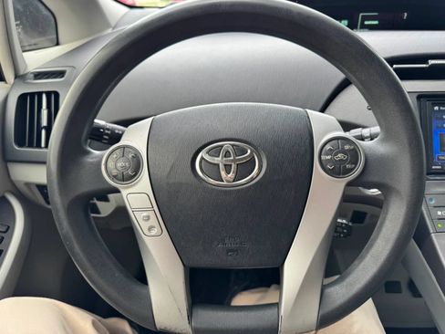 Used 2013 Toyota Prius Two FWD image 33