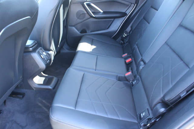 Used 2025 BMW X1 xDrive28i w/ Convenience Package AWD/4WD image 39