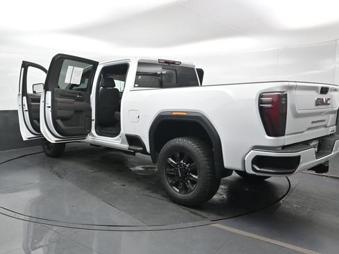 Used 2025 GMC Sierra 3500 AT4 AWD/4WD image 44
