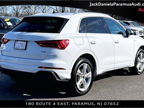 Used 2024 Audi Q3 2.0T Premium Plus image 2