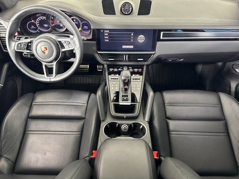 Certified 2023 Porsche Cayenne GTS AWD/4WD image 7