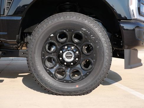 New 2026 Ford F250 Lariat w/ Black Appearance Package AWD/4WD image 8