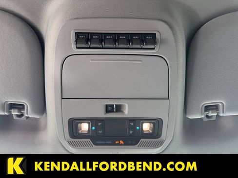 Used 2023 Ford F350 XLT AWD/4WD image 24