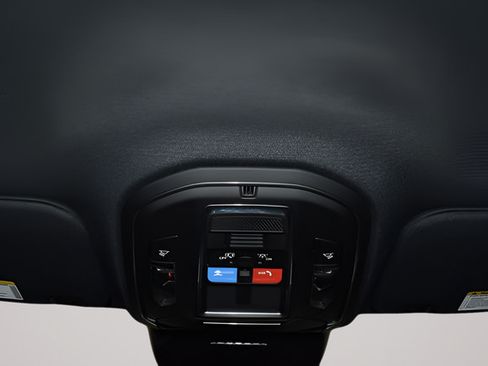 New 2026 Jeep Cherokee Laredo AWD/4WD image 18