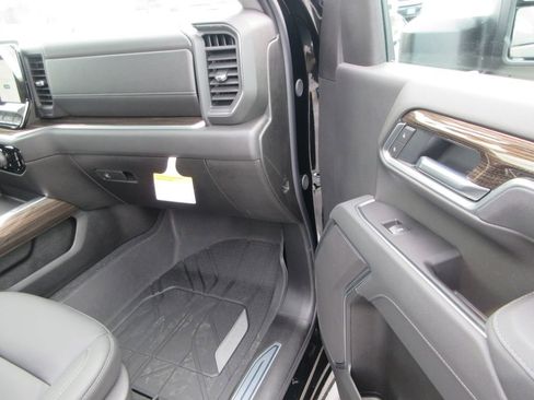 New 2026 Chevrolet Silverado 3500 LT w/ All Star Edition AWD/4WD image 21
