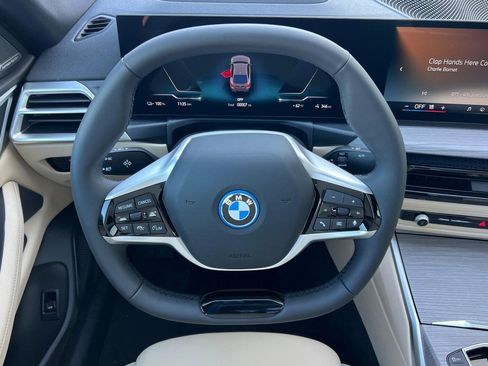 Used 2025 BMW i4 eDrive40 w/ Premium Package RWD image 27