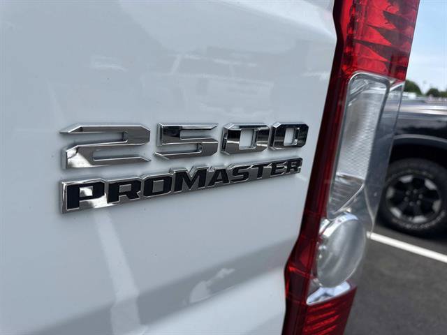 Used 2025 RAM ProMaster 2500 w/ Convenience Group FWD image 8