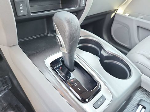 Used 2017 Honda Ridgeline RTL-T image 29