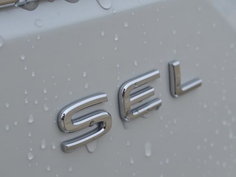 New 2026 Volkswagen Atlas SEL Premium R-Line image 9