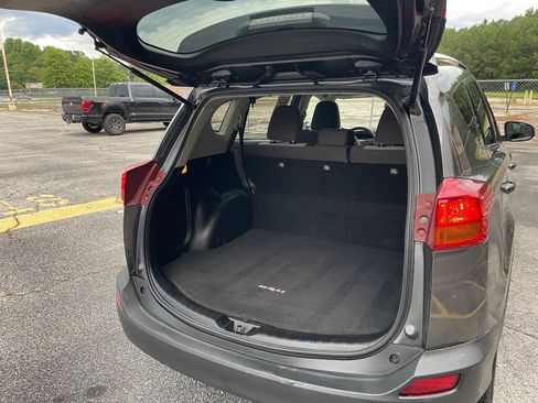 Used 2013 Toyota RAV4 XLE FWD image 16
