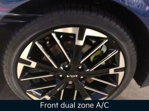 Used 2025 Kia K5 GT image 23