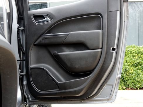 Used 2018 Chevrolet Colorado ZR2 image 39