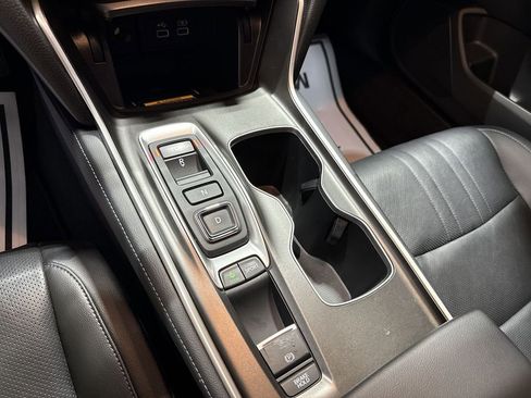 Used 2022 Honda Accord Touring image 16