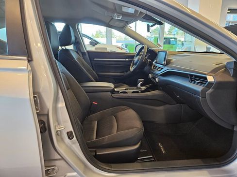 Used 2023 Nissan Altima 2.5 SV image 23