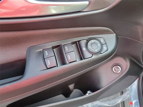 New 2026 Buick Envista Avenir image 21