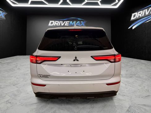 Used 2022 Mitsubishi Outlander ES AWD/4WD image 6