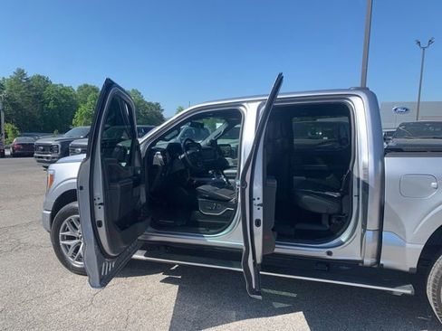 Certified 2022 Ford F150 Platinum w/ Equipment Group 701A High AWD/4WD image 18