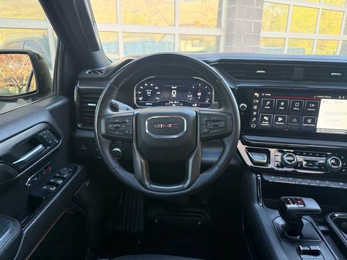 Used 2023 GMC Sierra 1500 AT4 w/ AT4 Premium Package AWD/4WD image 33