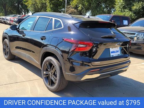 New 2026 Chevrolet Trax ACTIV w/ Driver Confidence Package FWD image 3