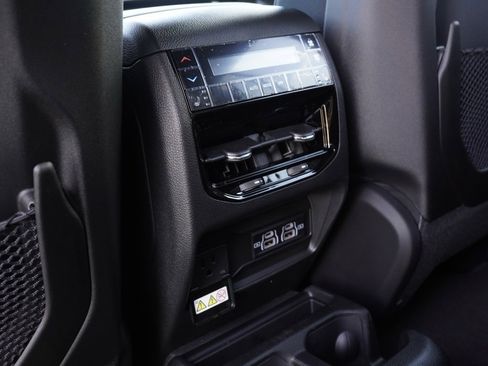 New 2025 Jeep Grand Cherokee L Limited w/ Black Appearance Package image 25