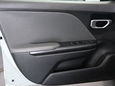 Used 2025 Kia K4 LXS FWD image 21
