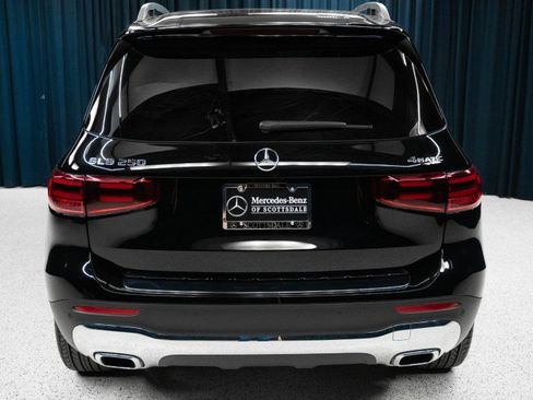 Used 2026 Mercedes-Benz GLB 250 4MATIC image 6