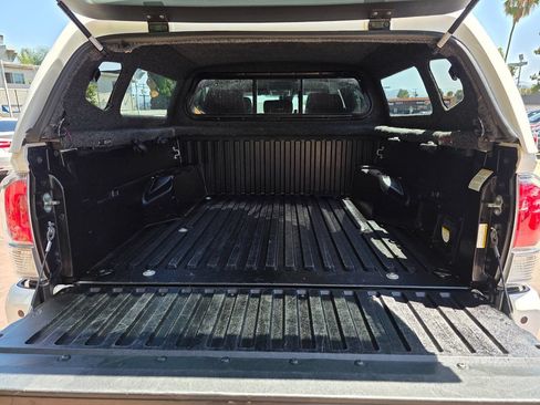 Used 2020 Toyota Tacoma TRD Off-Road w/ Technology Package RWD image 18