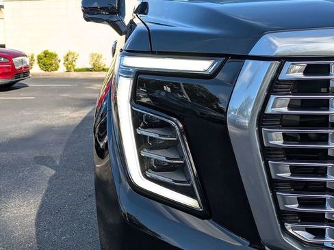 Used 2025 GMC Yukon XL Denali AWD/4WD image 9