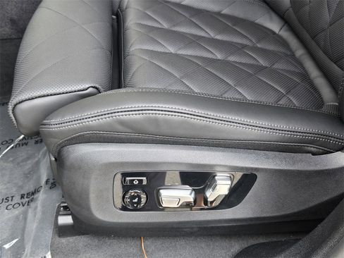 New 2026 BMW X6 xDrive40i w/ Climate Comfort Package image 26