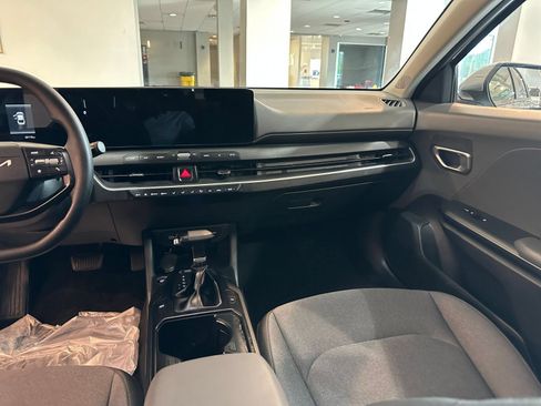 Used 2025 Kia K4 FWD image 35