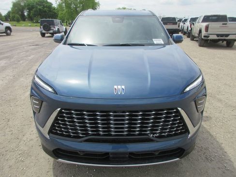 New 2026 Buick Enclave Avenir w/ Super Cruise Package AWD/4WD image 10