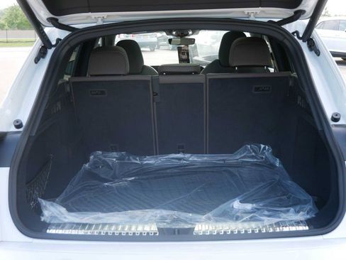 Used 2025 Audi Q5 Premium Plus w/ Premium Plus AWD/4WD image 5